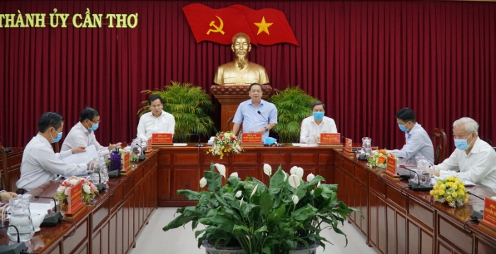 Đồng chí Trần Quốc Trung, Ủy viên Trung ương Đảng, Bí thư Thành ủy: Rà soát kỹ người dân gặp khó khăn do ảnh hưởng đại dịch COVID-19 để chuẩn bị hỗ trợ