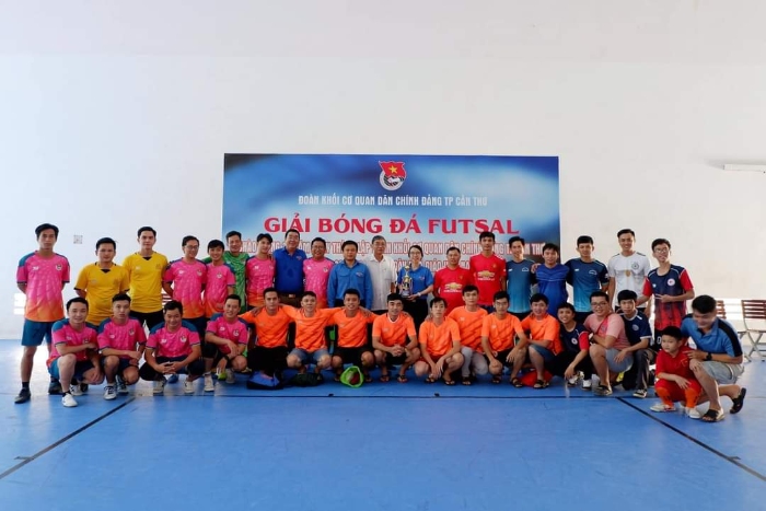 Giải bóng đá Futsal chào mừng 33 năm Ngày thành lập Đoàn Khối