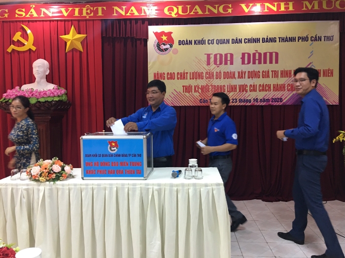 Tuổi trẻ Khối cơ quan Dân Chính Đảng TP Cần Thơ phát động quyên góp ủng hộ đồng bào các tỉnh Miền Trung bị lũ lụt